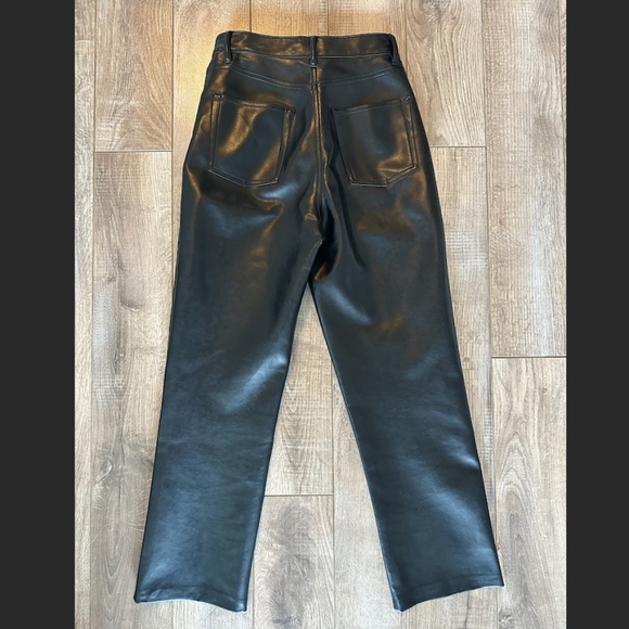 Wilfred The Melina Paint - Picture 7 of 7